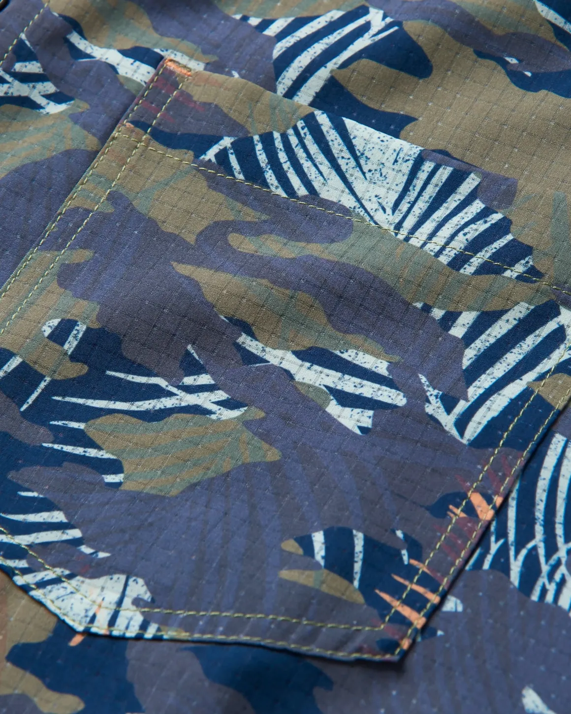 365 Recycled Active Shirt - Palm Camo Apricot