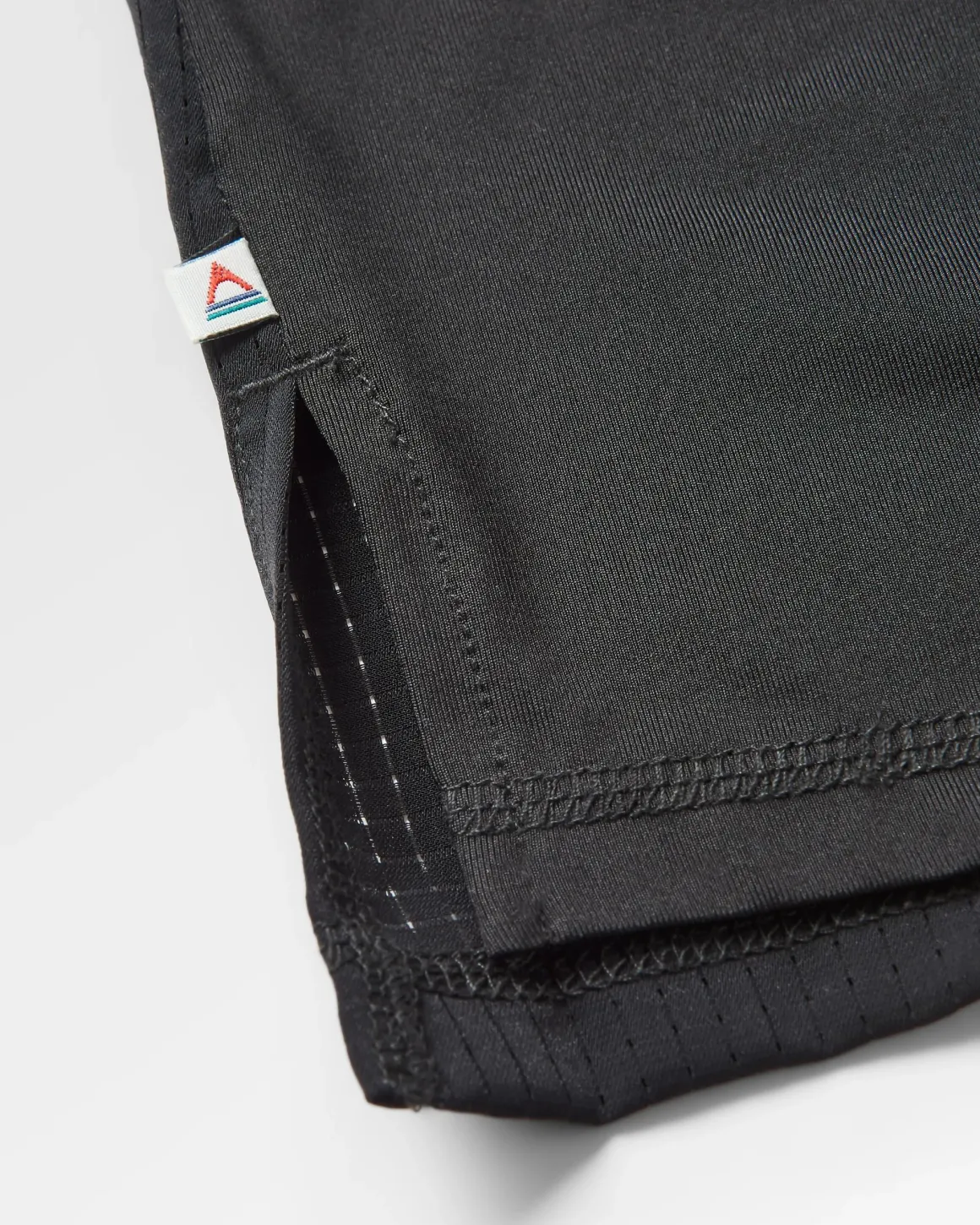 Aurora Active Long Sleeve T-Shirt - Black