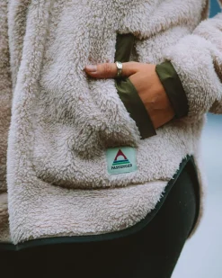 Beaumont Recycled Sherpa Hooded Fleece - Vintage White