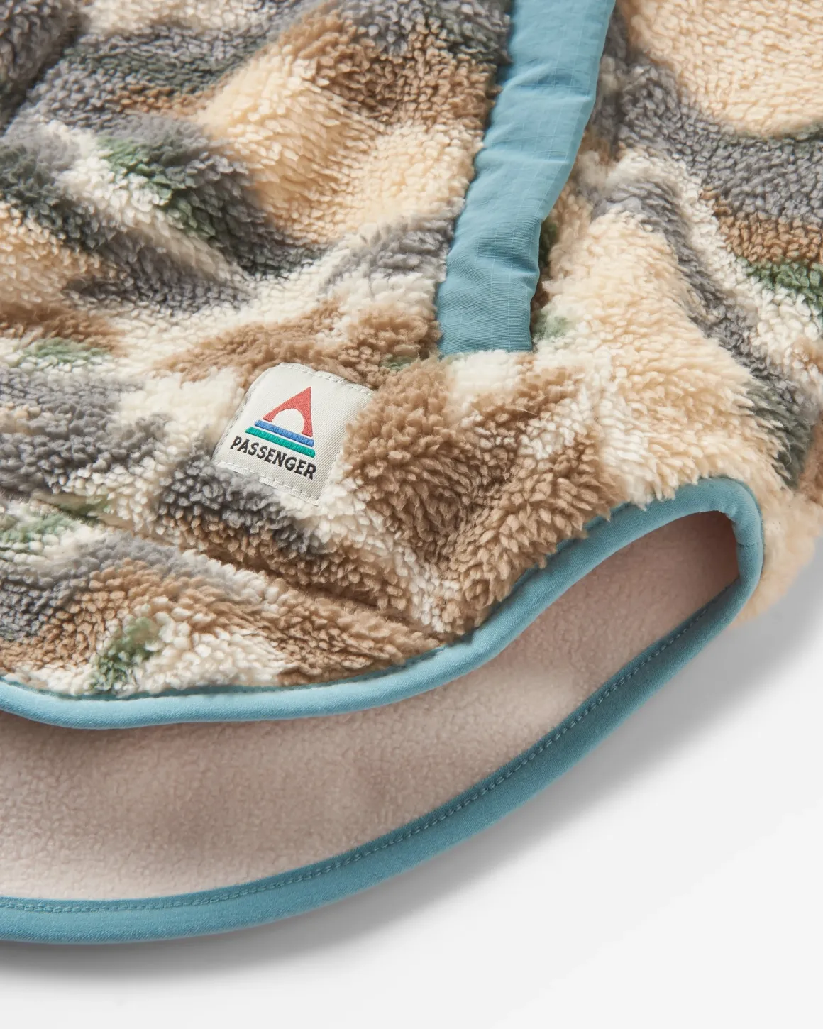 Beaumont Recycled Sherpa Hooded Fleece - Mount Scenic Oatmeal