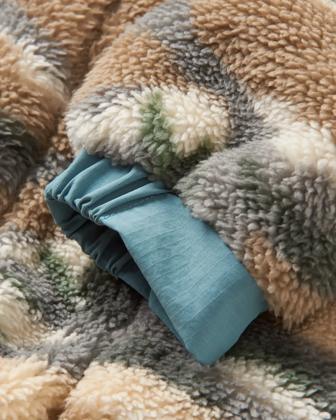 Beaumont Recycled Sherpa Hooded Fleece - Mount Scenic Oatmeal