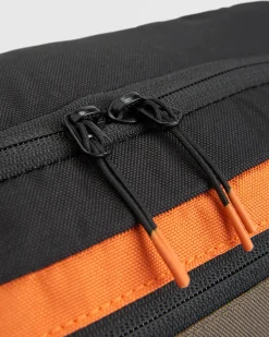 Boondocker Recycled Hip Pack - Khaki Green