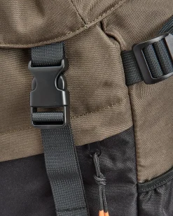 Boondocker Recycled 26L Backpack - Black/Khaki Green