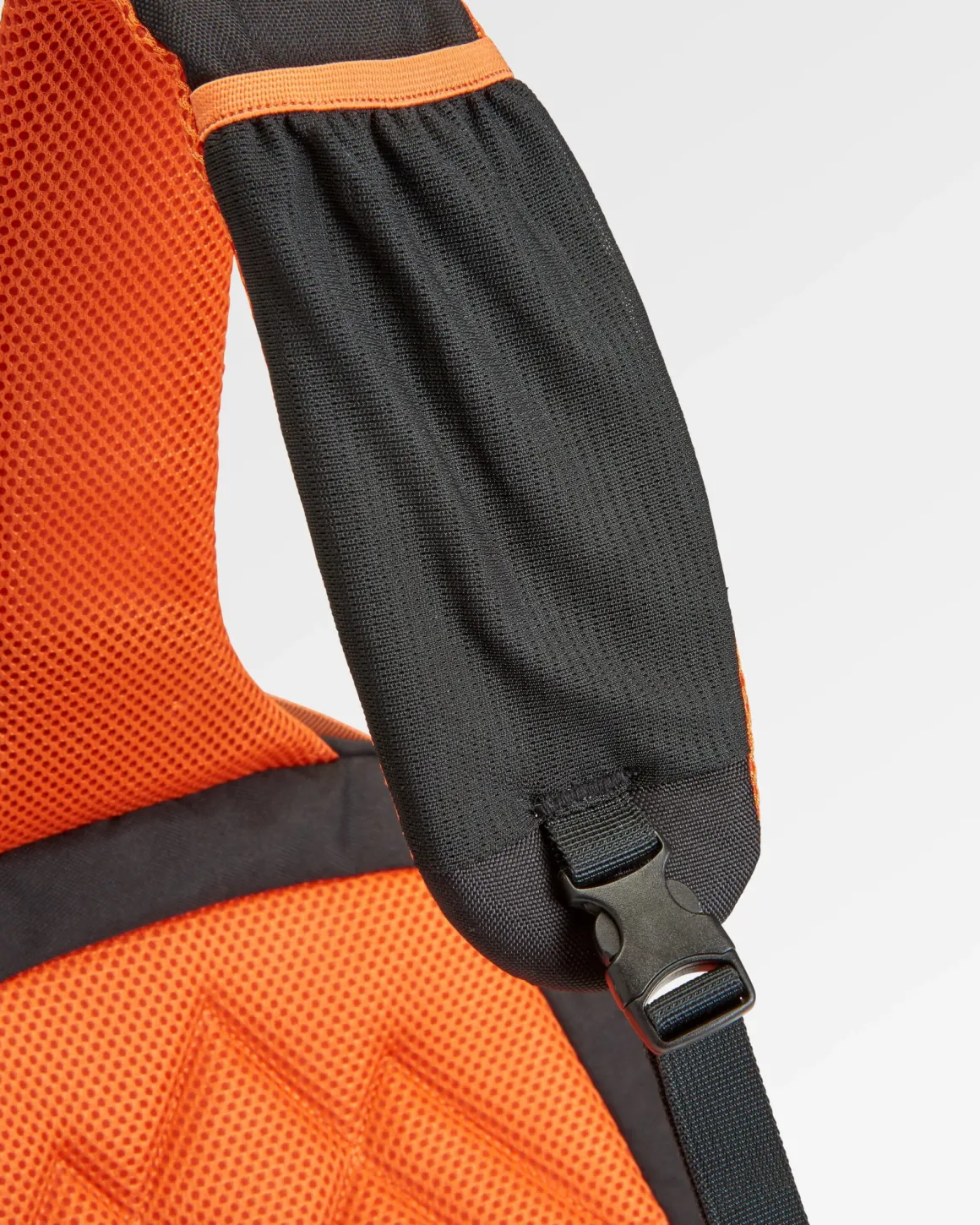 Boondocker Recycled Sling 8L - True Black/ Khaki Green