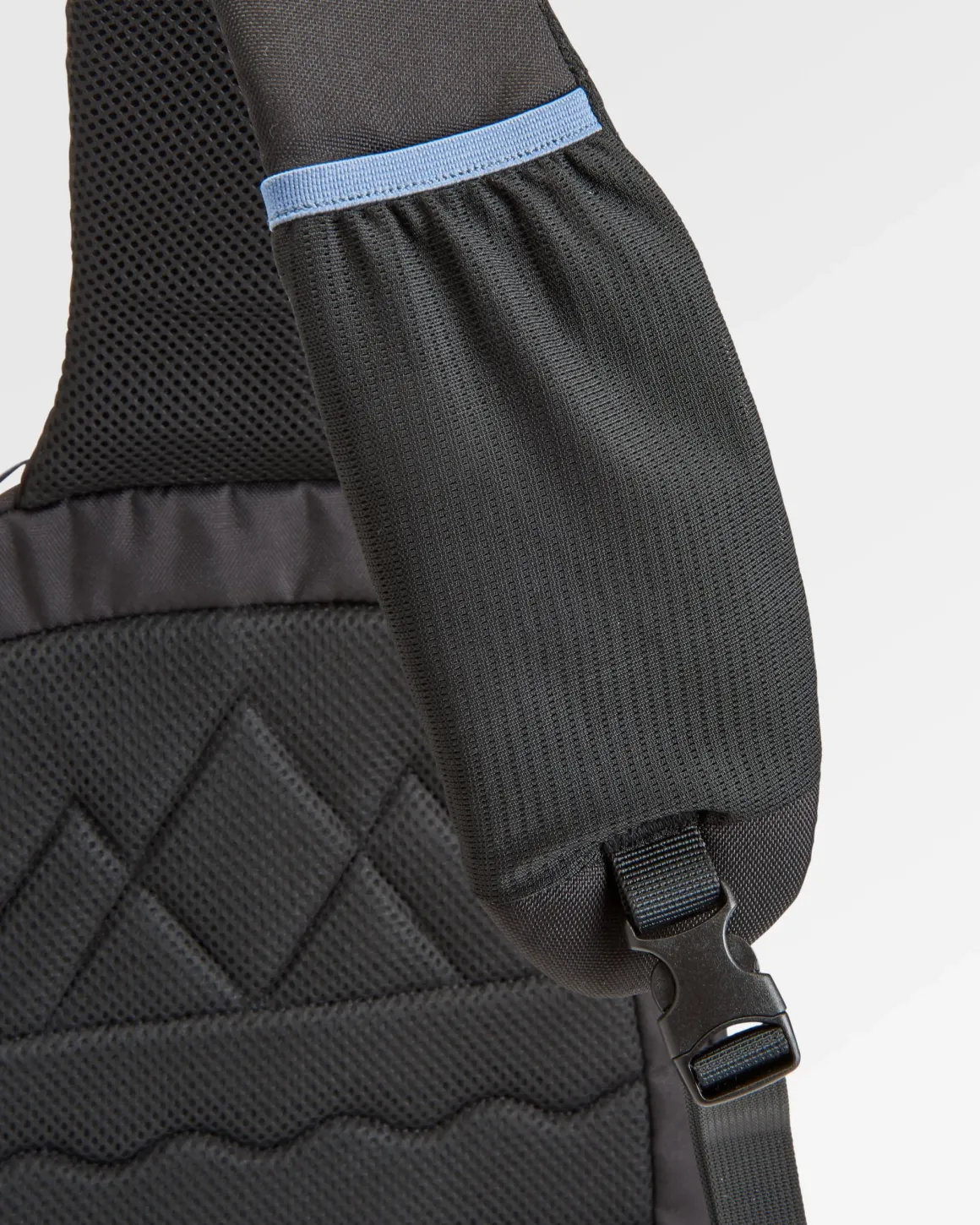 Boondocker Recycled Sling 8L - Black