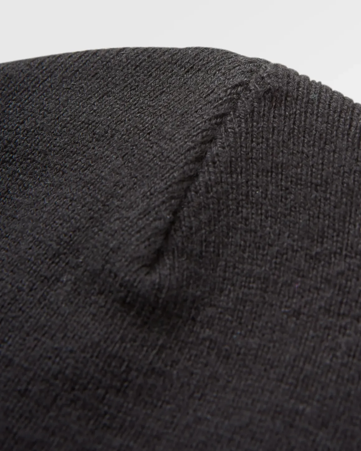 Core Recycled Low-Top Beanie - Black