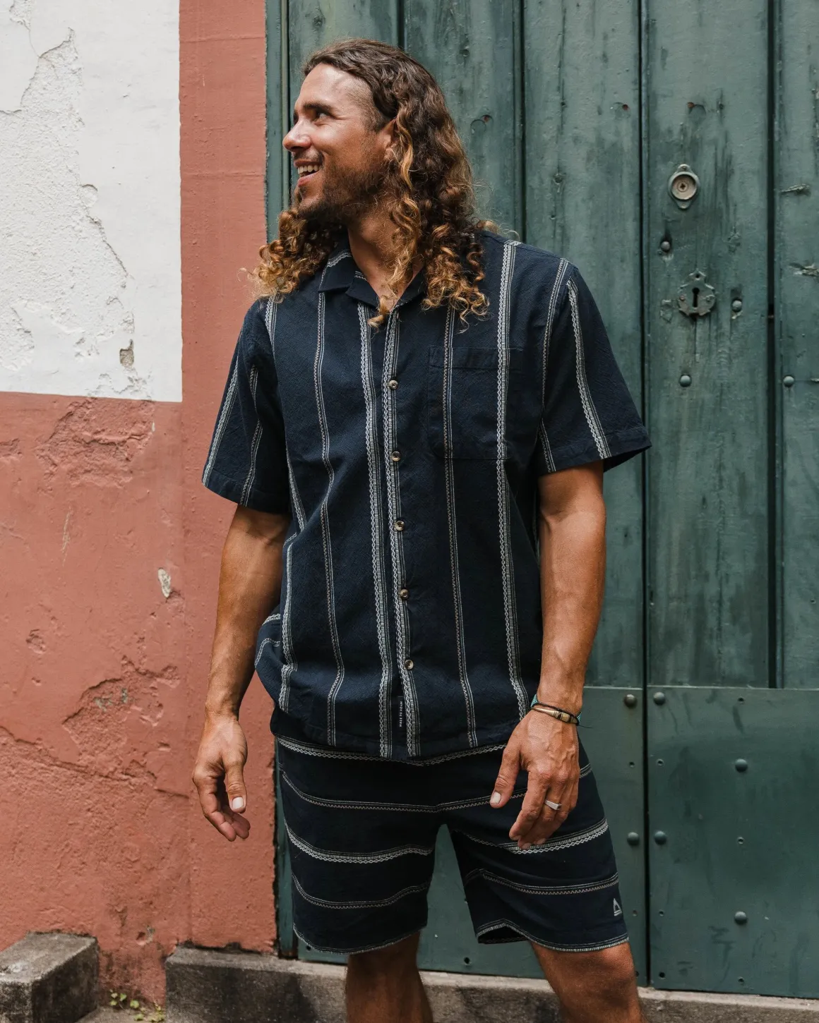 Cove Organic Cotton Short Sleeve Shirt - Deep Navy Jacquard Stripe