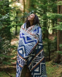 Cozy Recycled Sherpa Blanket - Mountain Geo Grey Blue