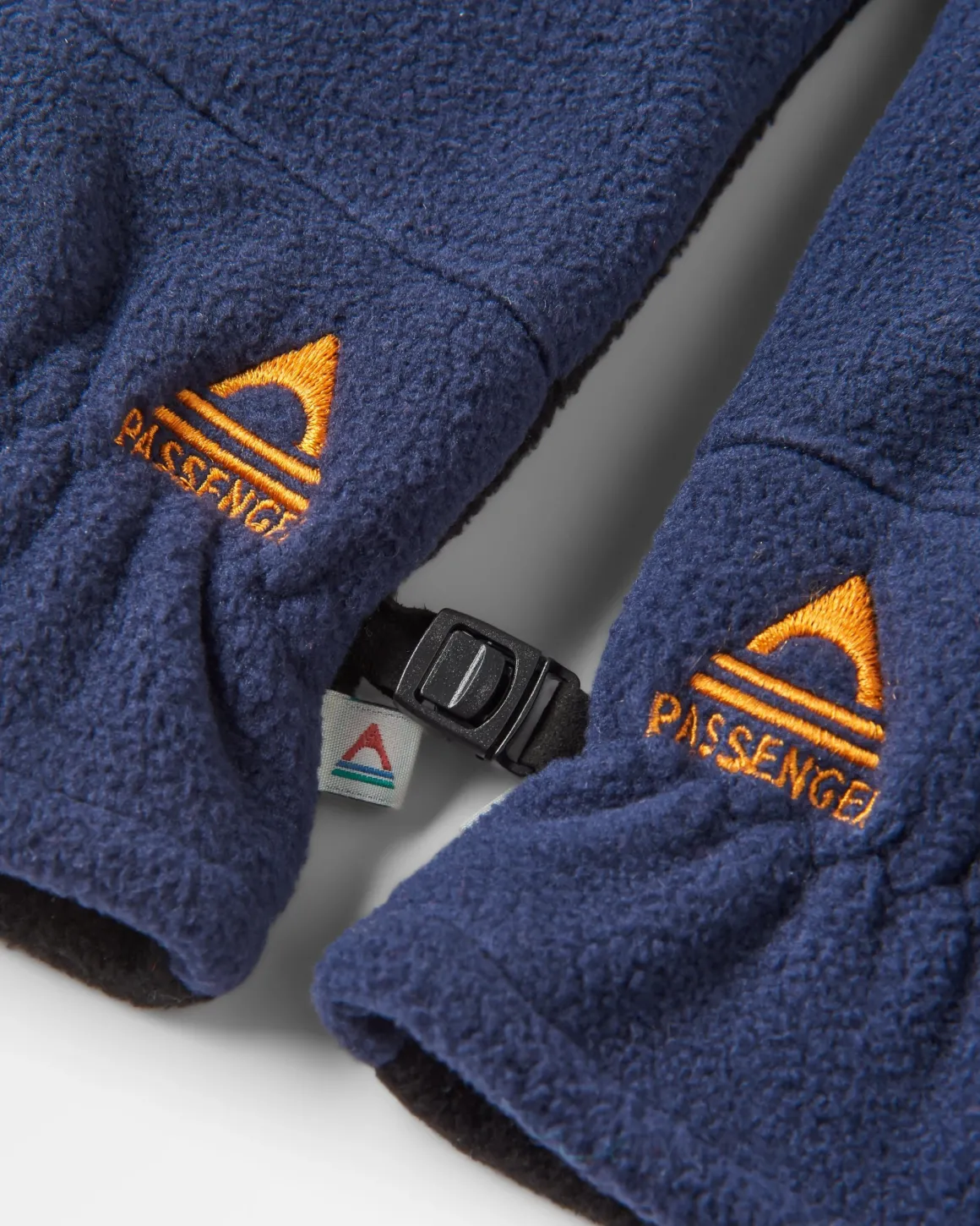 Daytrip Recycled Polar Fleece Touch Screen Gloves - Rich Navy