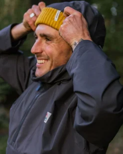 Diablo Recycled Water Resistant Pullover - Faded Black