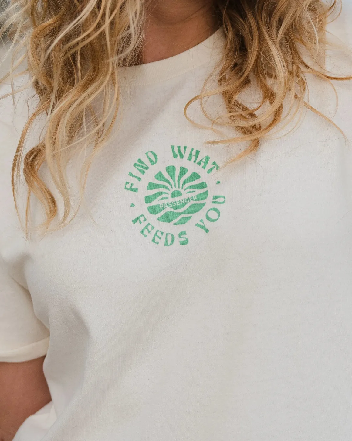 Discovery Rolled Sleeve T-Shirt - Marshmallow