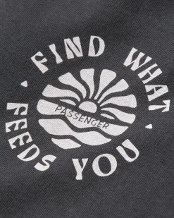 Discovery Rolled Sleeve T-Shirt - Black