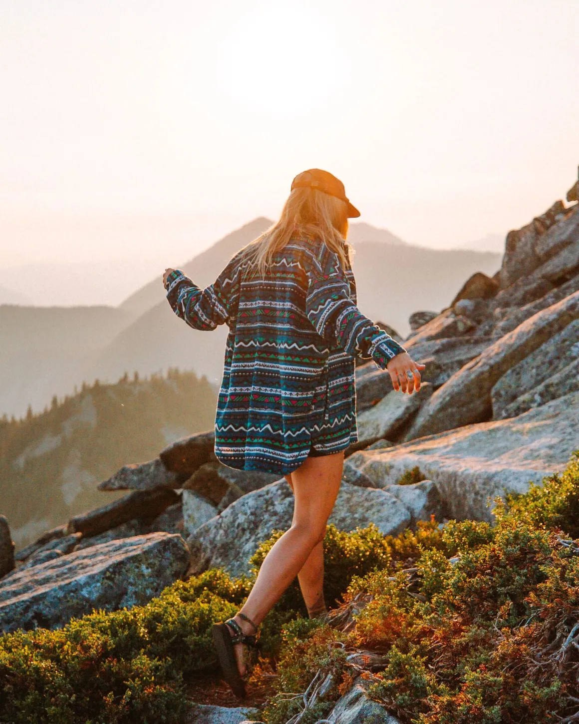 East Recycled Polar Fleece Long Sleeve Shirt - Mountain Geo Tidal Blue