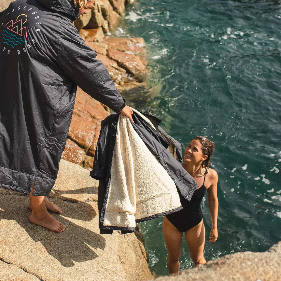 Escapism Recycled Sherpa Lined Changing Robe - Black