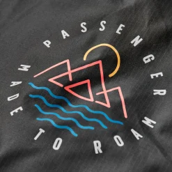 Escapism Recycled Sherpa Lined Changing Robe - Black