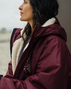 Escapism Recycled Sherpa Lined Changing Robe - Windsor Wine