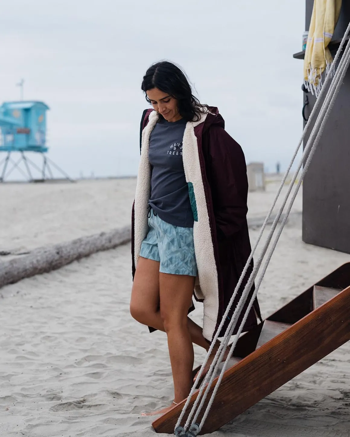 Escapism Recycled Sherpa Lined Changing Robe - Windsor Wine