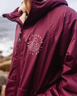 Escapism Recycled Sherpa Lined Changing Robe - Windsor Wine