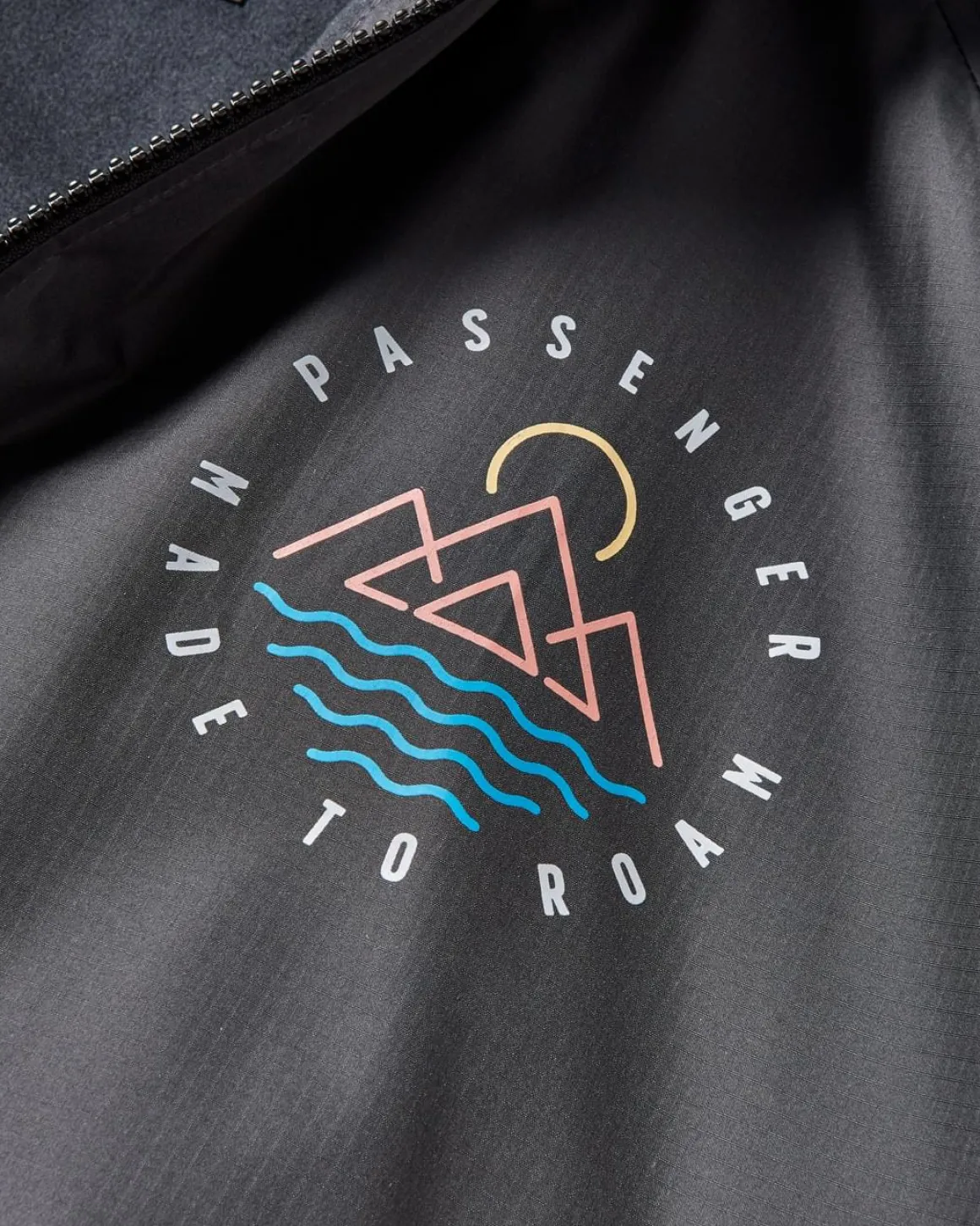 Escapism Recycled Towel Lined Changing Robe - Black