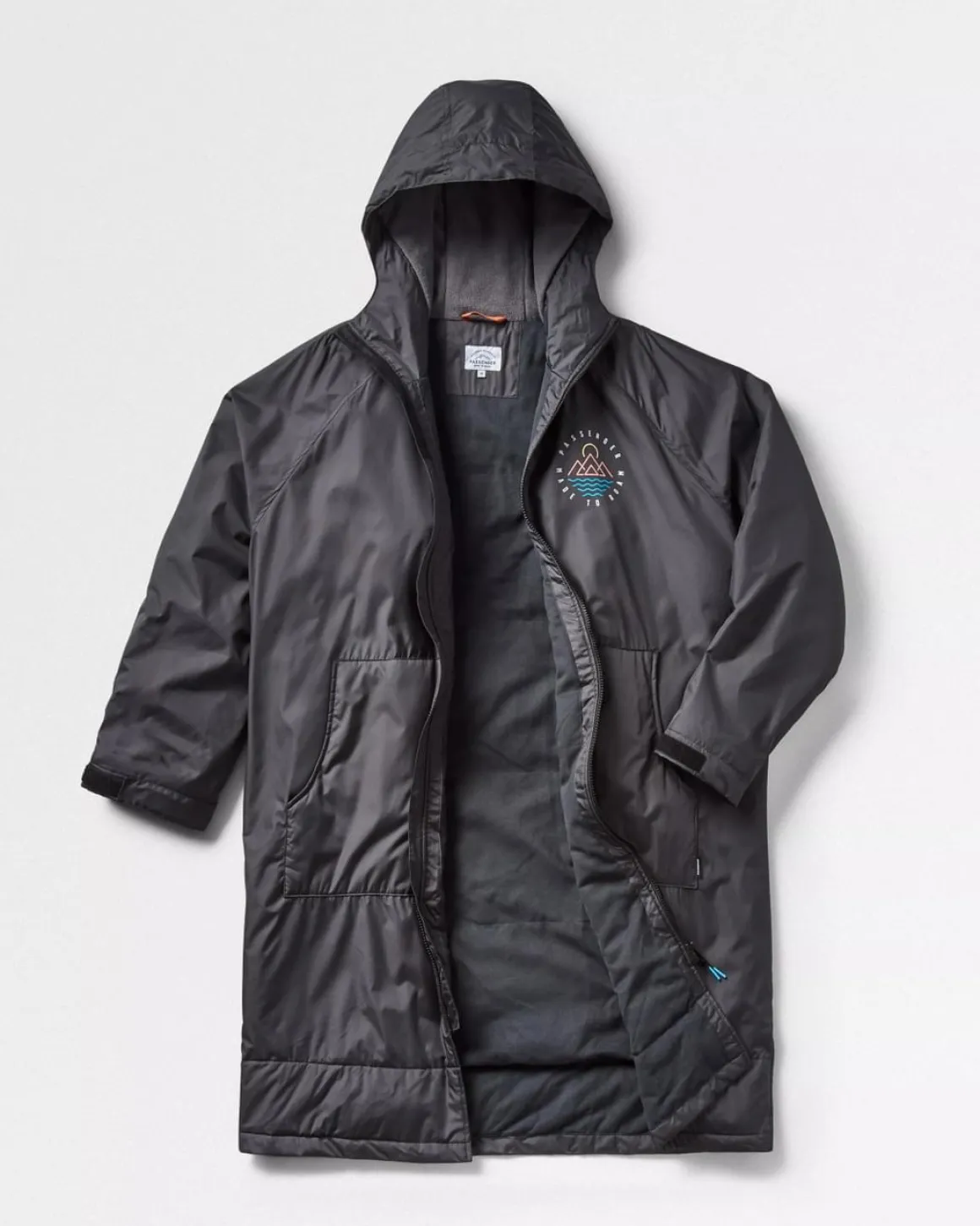 Escapism Recycled Towel Lined Changing Robe - Black