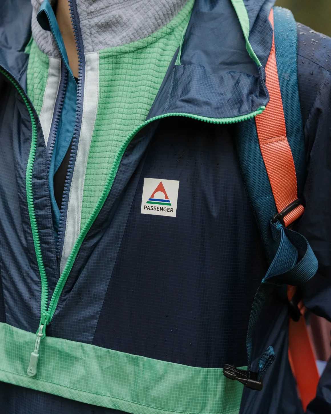 Gusto Recycled Windshell Pullover - Rich Navy/Dark Denim