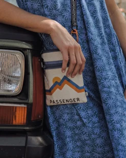 Journey Organic Crossbody Bag - Pebble Gray