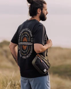 Mainland Recycled Hip Pack - True Black/ Khaki Green