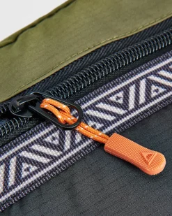 Mainland Recycled Hip Pack - True Black/ Khaki Green