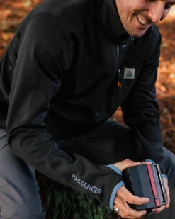 Men's Solitude Recycled Polartec® Fleece Pullover - Black