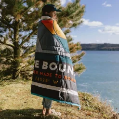 Nomadic Recycled Sherpa Blanket - Black 'Nowhere Bound' Print