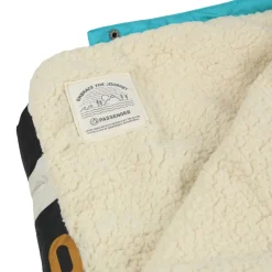 Nomadic Recycled Sherpa Blanket - Black 'Nowhere Bound' Print