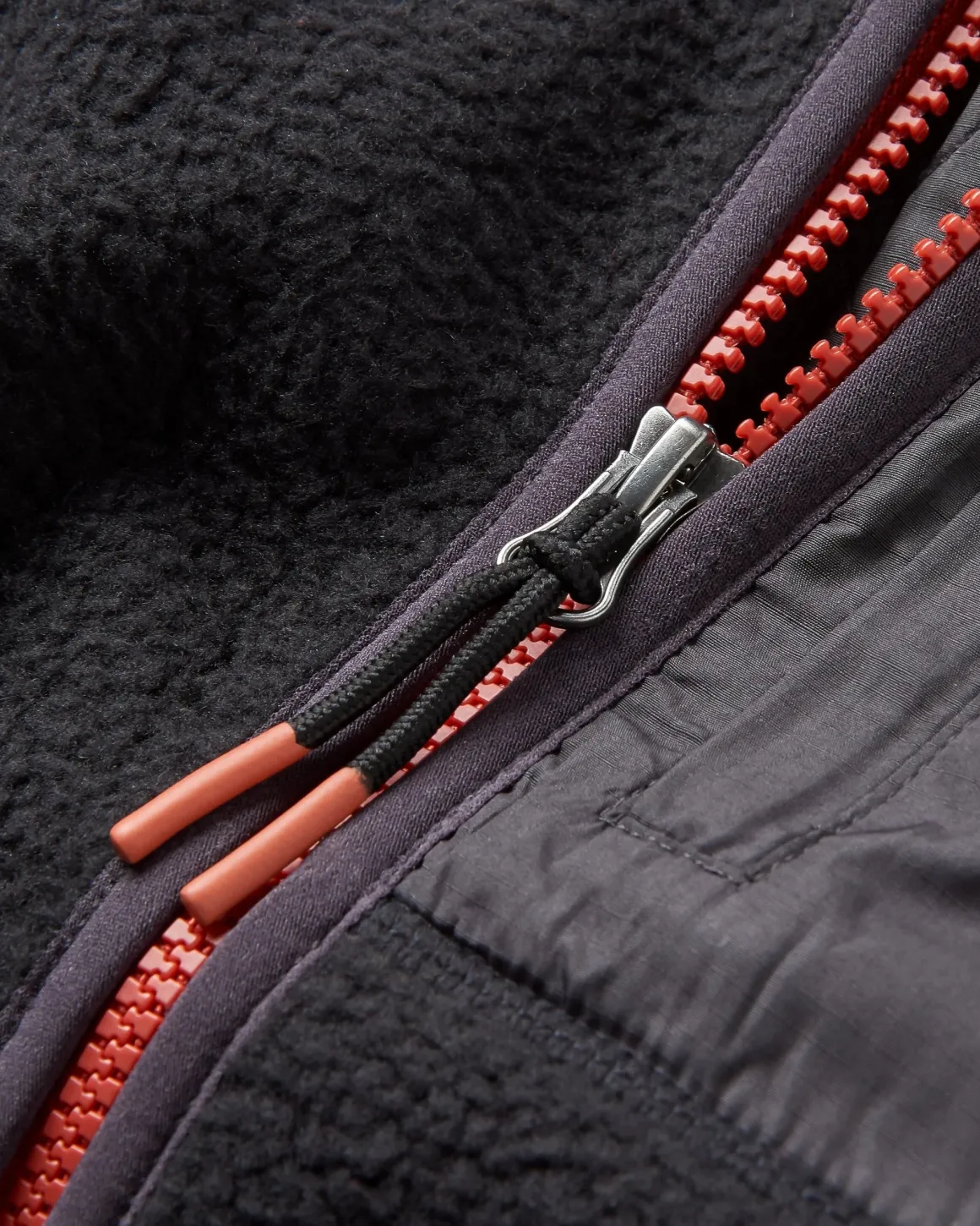 Offgrid Recycled Sherpa Fleece Vest - Black