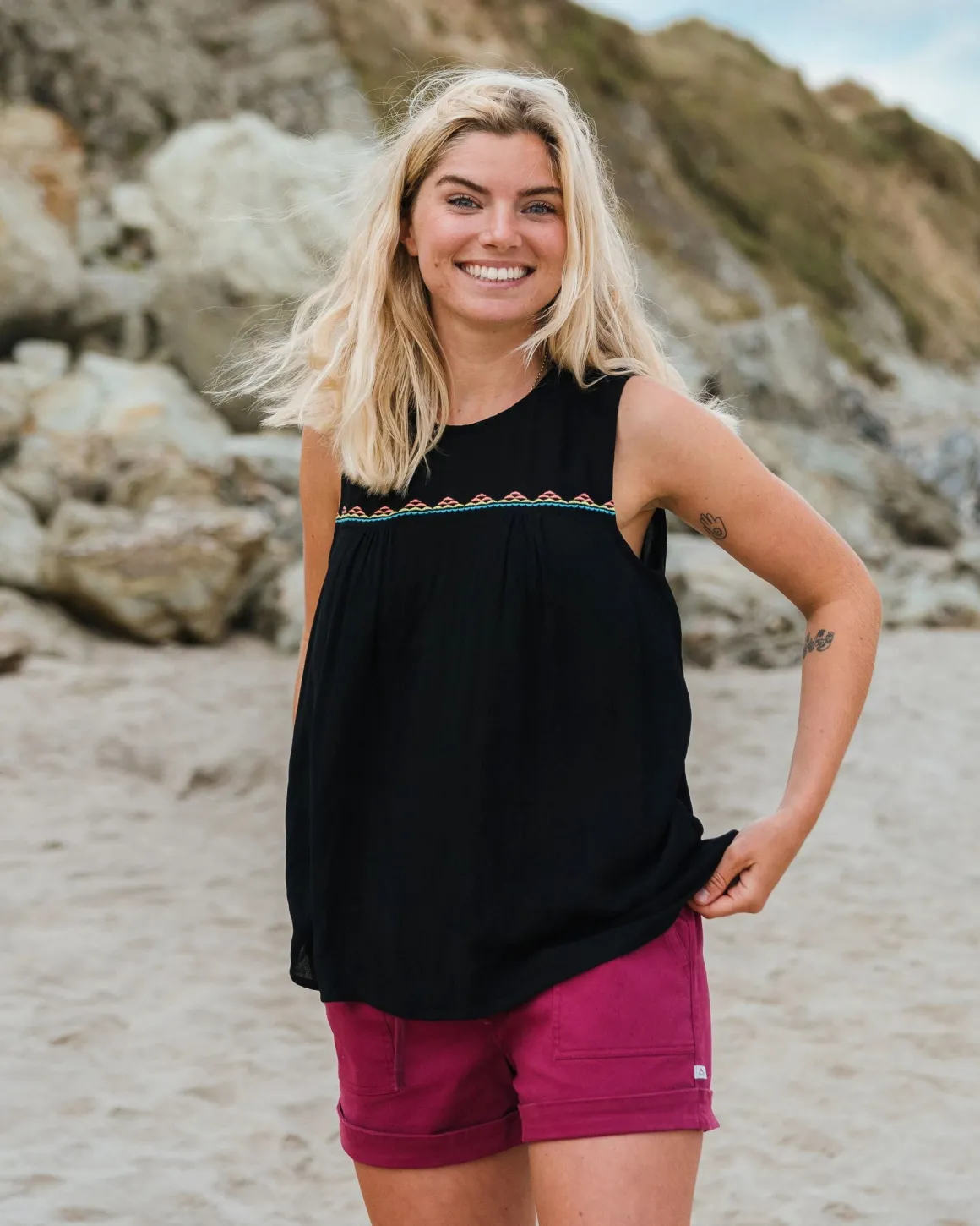 Petal Tank Top - Black