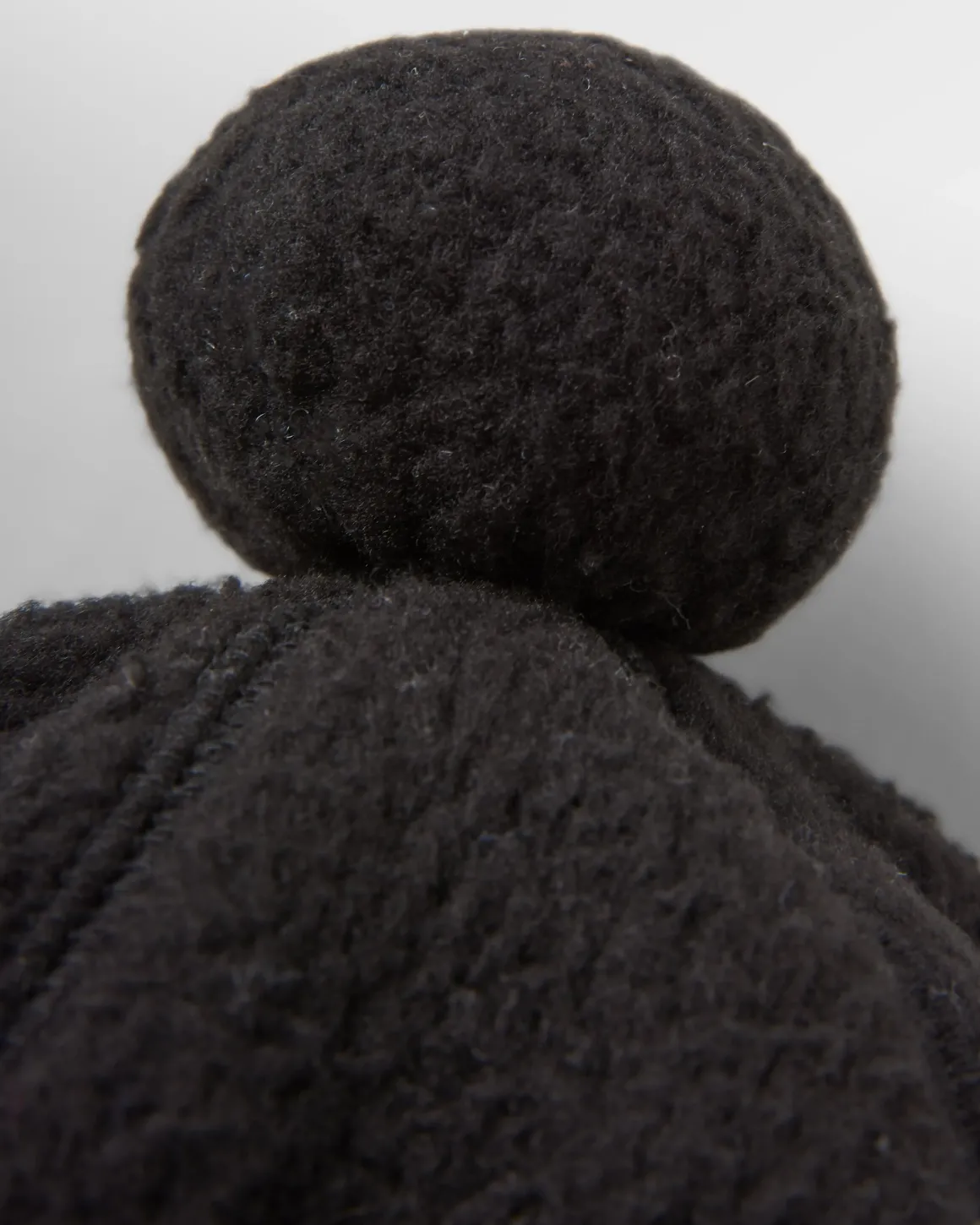 Snow Recycled Sherpa Beanie - Black