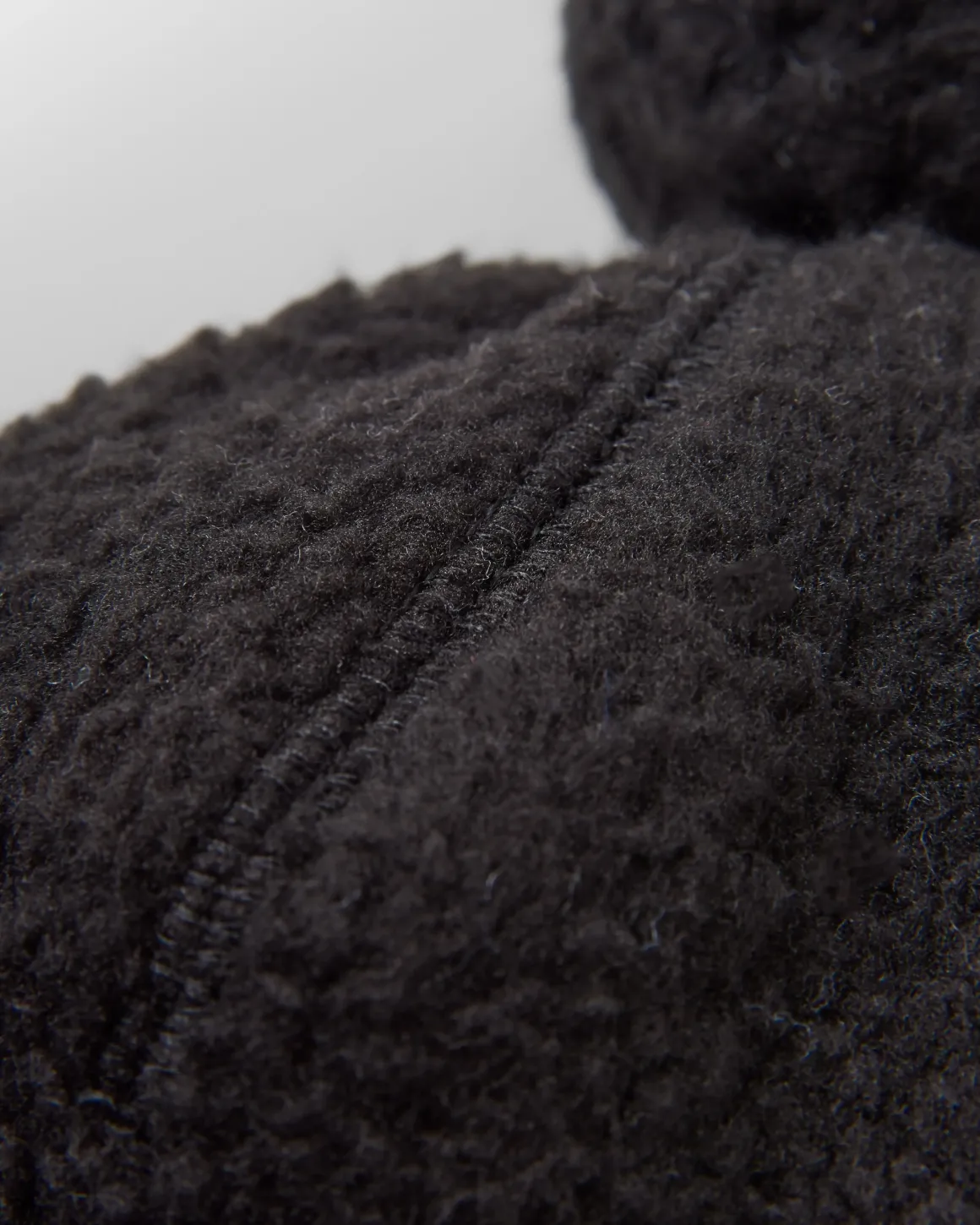 Snow Recycled Sherpa Beanie - Black