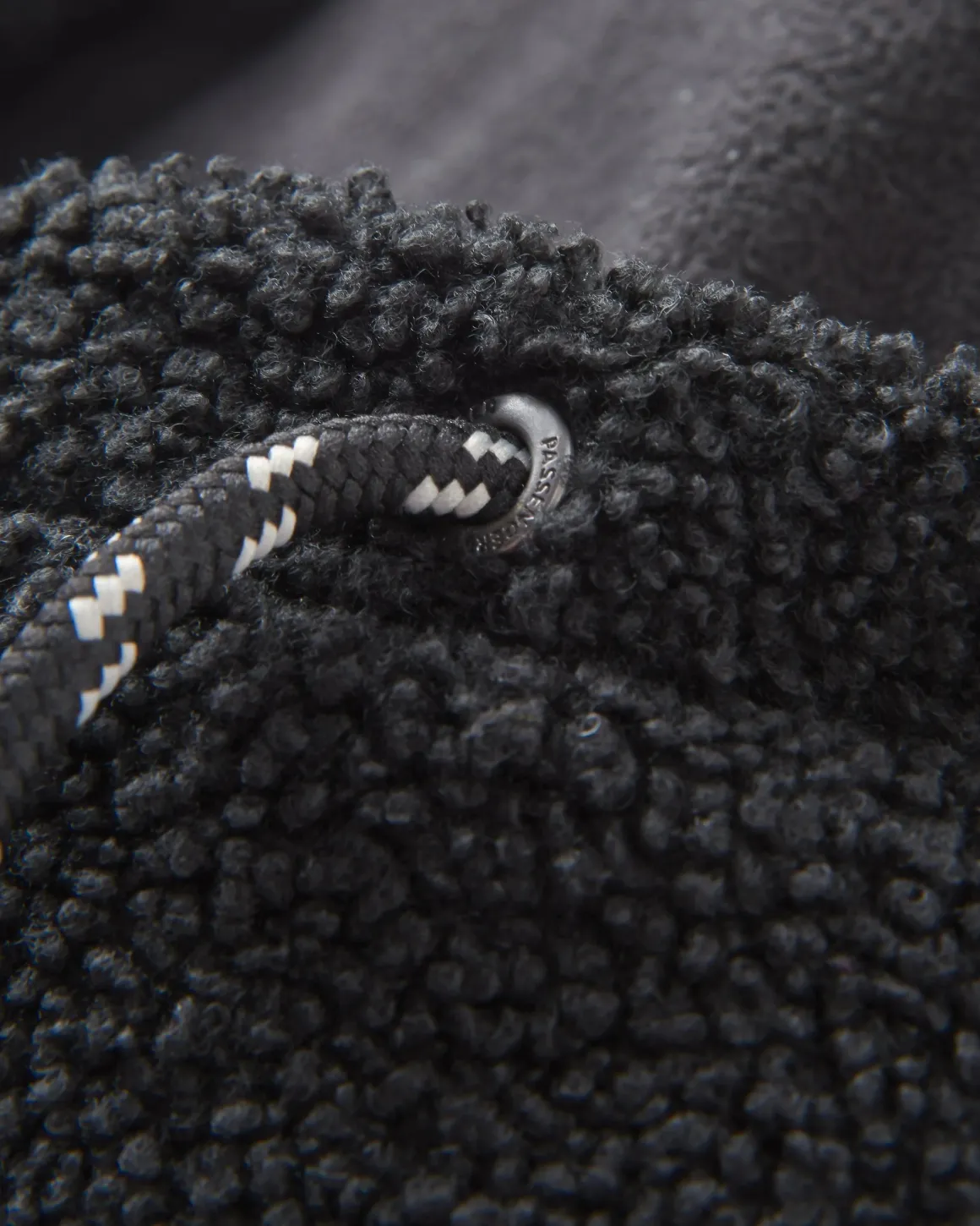 Snowdrift Recycled Fleece Hood - Black