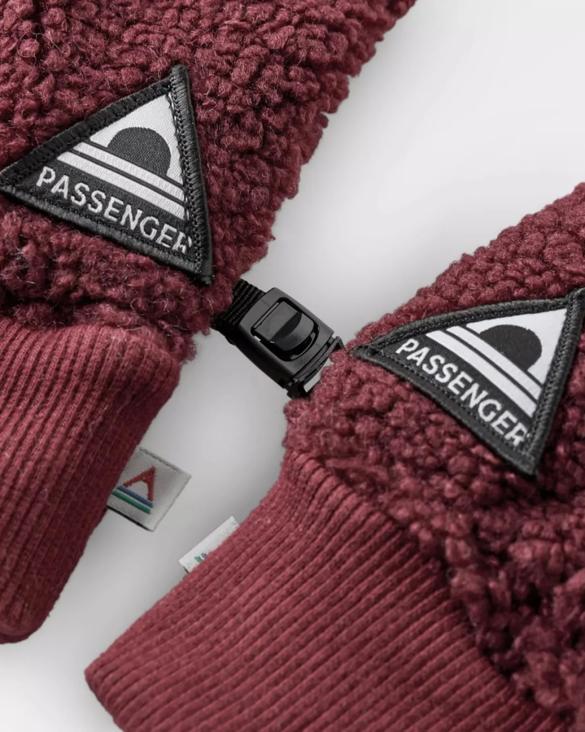 Snowfall 2.0 Recycled Sherpa Gloves - Wine