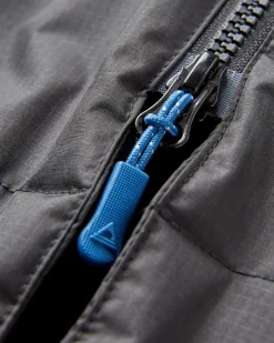 Tempest Recycled Waterproof Changing Robe - Black