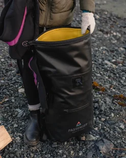 Tide 25 Liter Recycled Dry Bag Backpack - Black