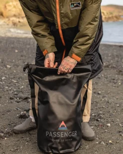 Tide 30L Recycled Dry Bag - Black