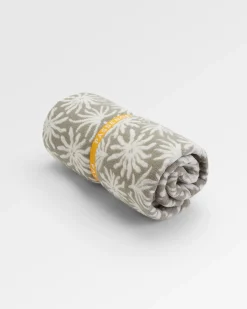 Travel Recycled Quick Dry Towel - Seaweed Pebble Gray
