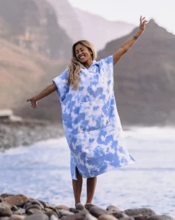 Tulum Recycled Towel Poncho - Tie Dye Cornflower