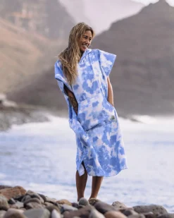Tulum Recycled Towel Poncho - Tie Dye Cornflower