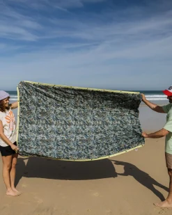 Van Recycled Ripstop Blanket - Abstract Seaweed Pistachio