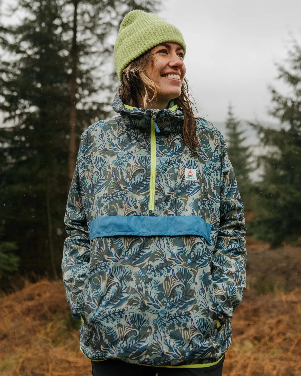 Viento Recycled Windshell Anorak - Abstract Seaweed Pistachio
