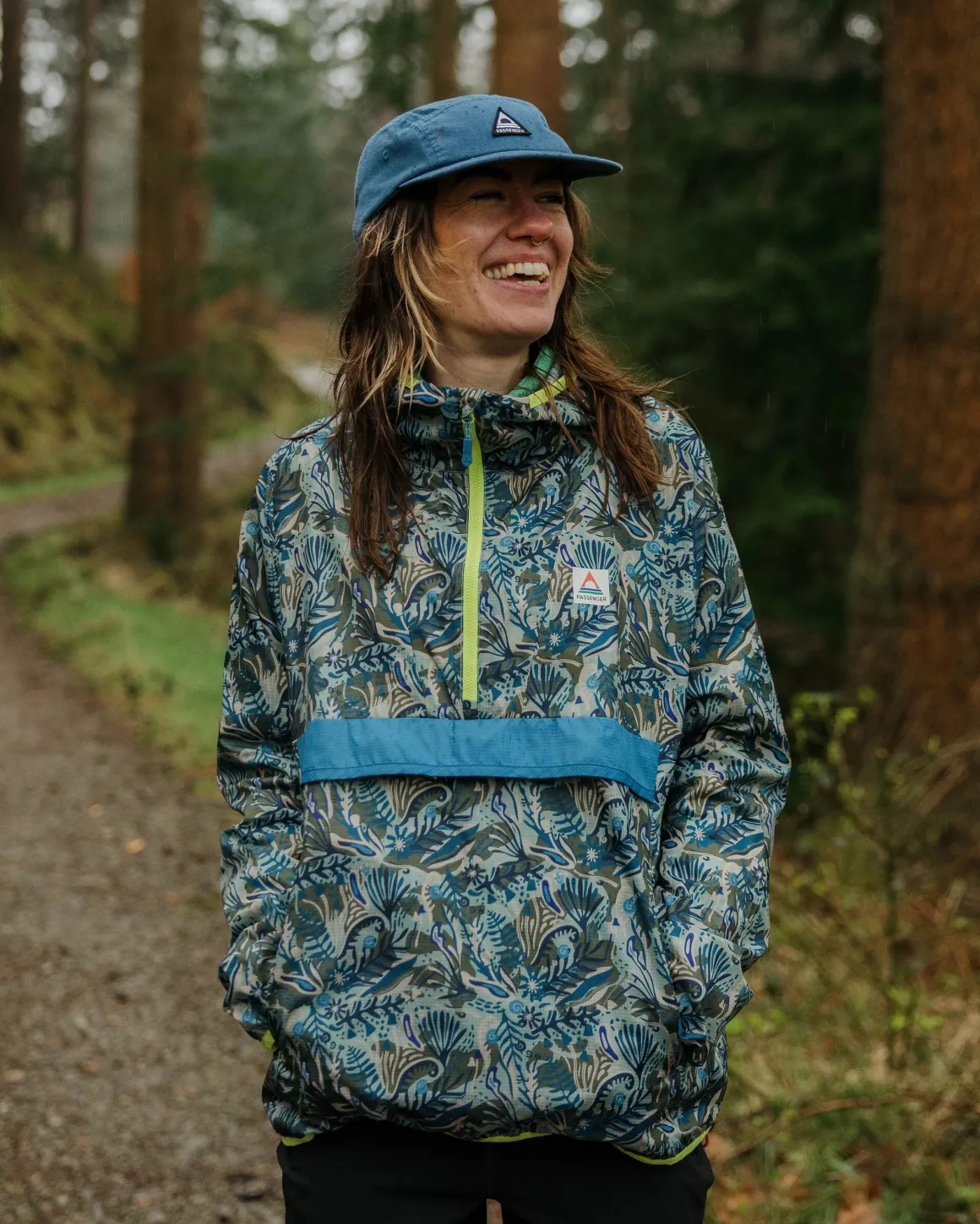 Viento Recycled Windshell Anorak - Abstract Seaweed Pistachio