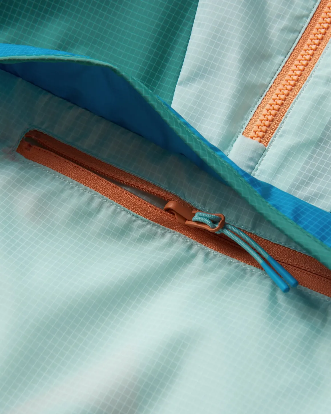 Viento Recycled Windshell Anorak - Surf Spray/Deep Sea