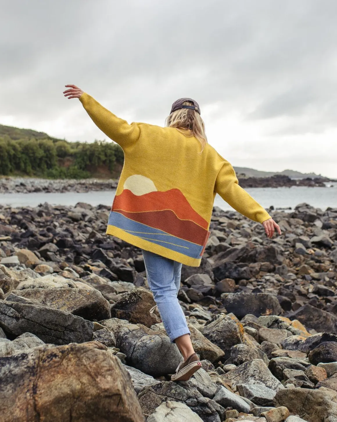 Vista Recycled Knitted Sweater - Amber Gold