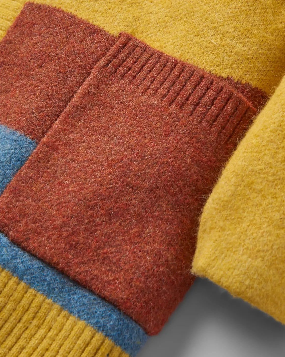 Vista Recycled Knitted Sweater - Amber Gold