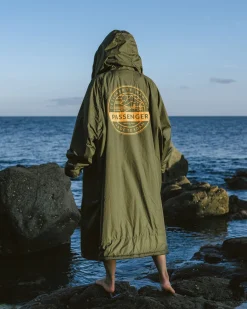 Waves Recycled Sherpa Lined Changing Robe - Khaki Green